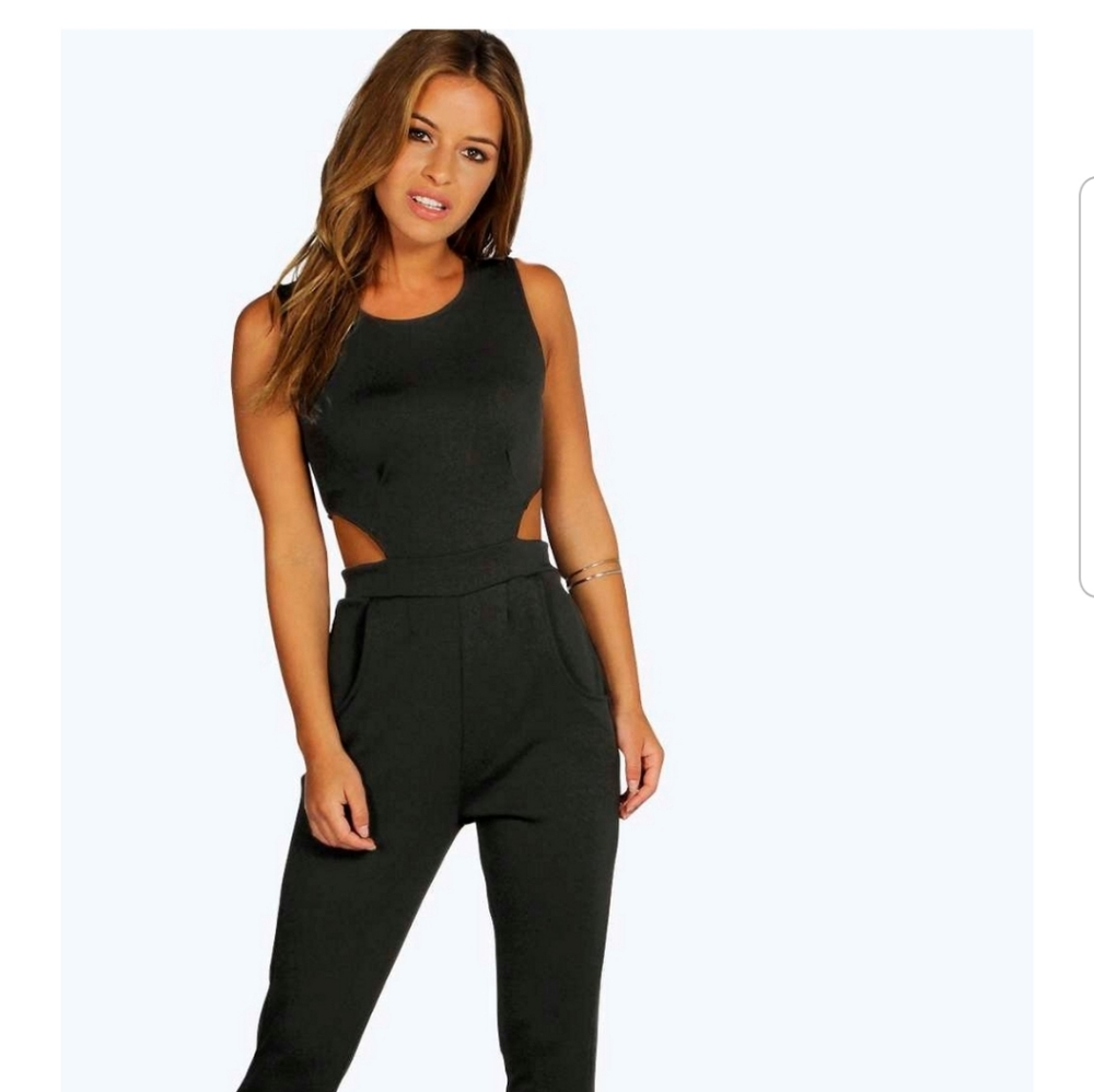 💫Petite Black Side Cut Out Jumpsuit💫